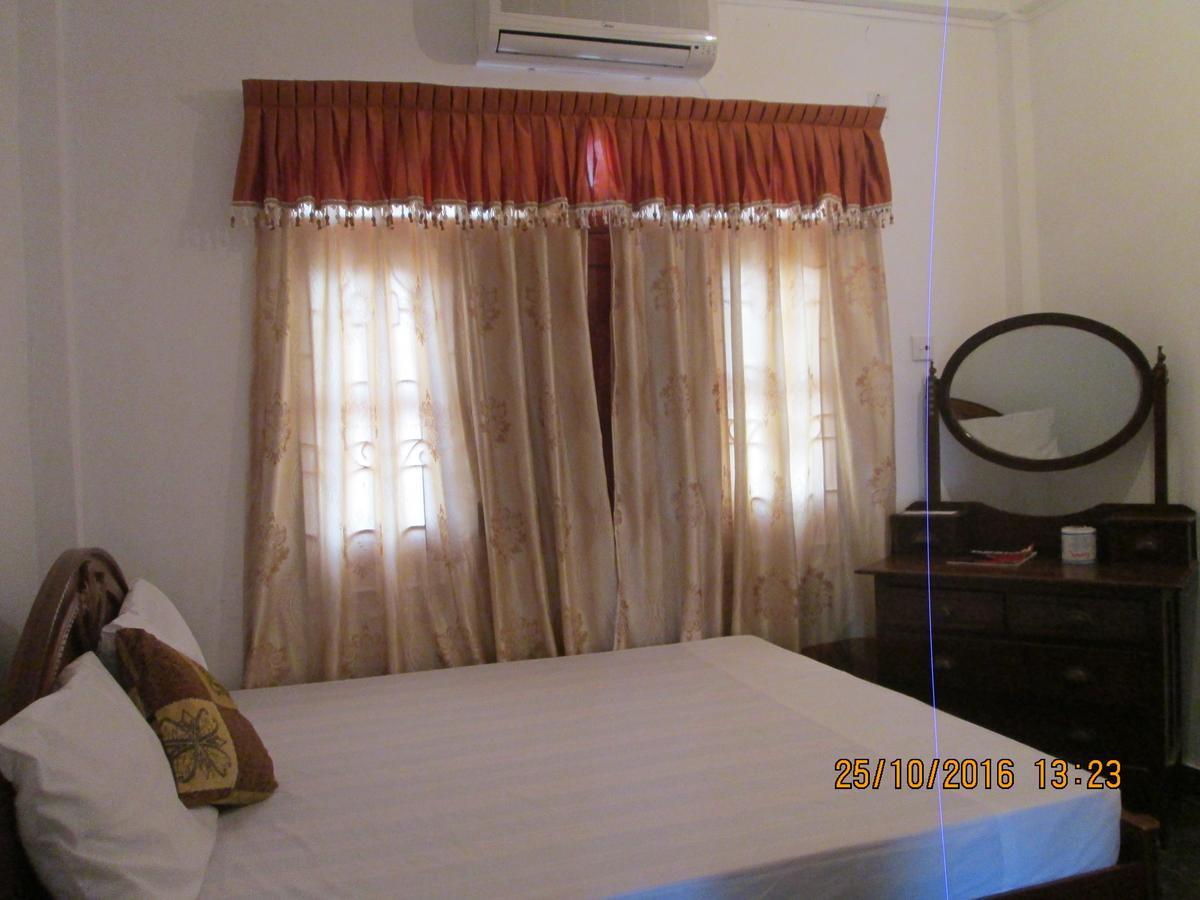 Hotel Blue Whale Jaffna Exterior photo