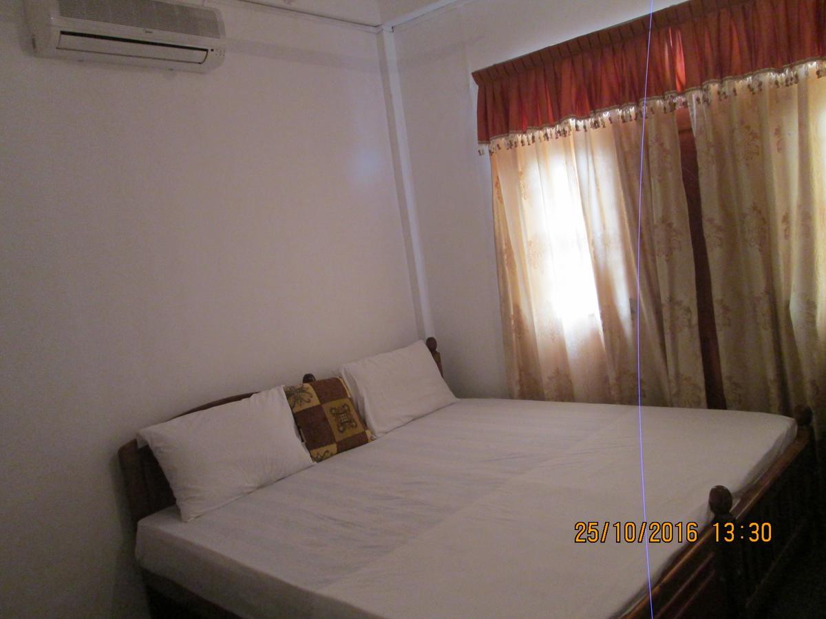 Hotel Blue Whale Jaffna Exterior photo