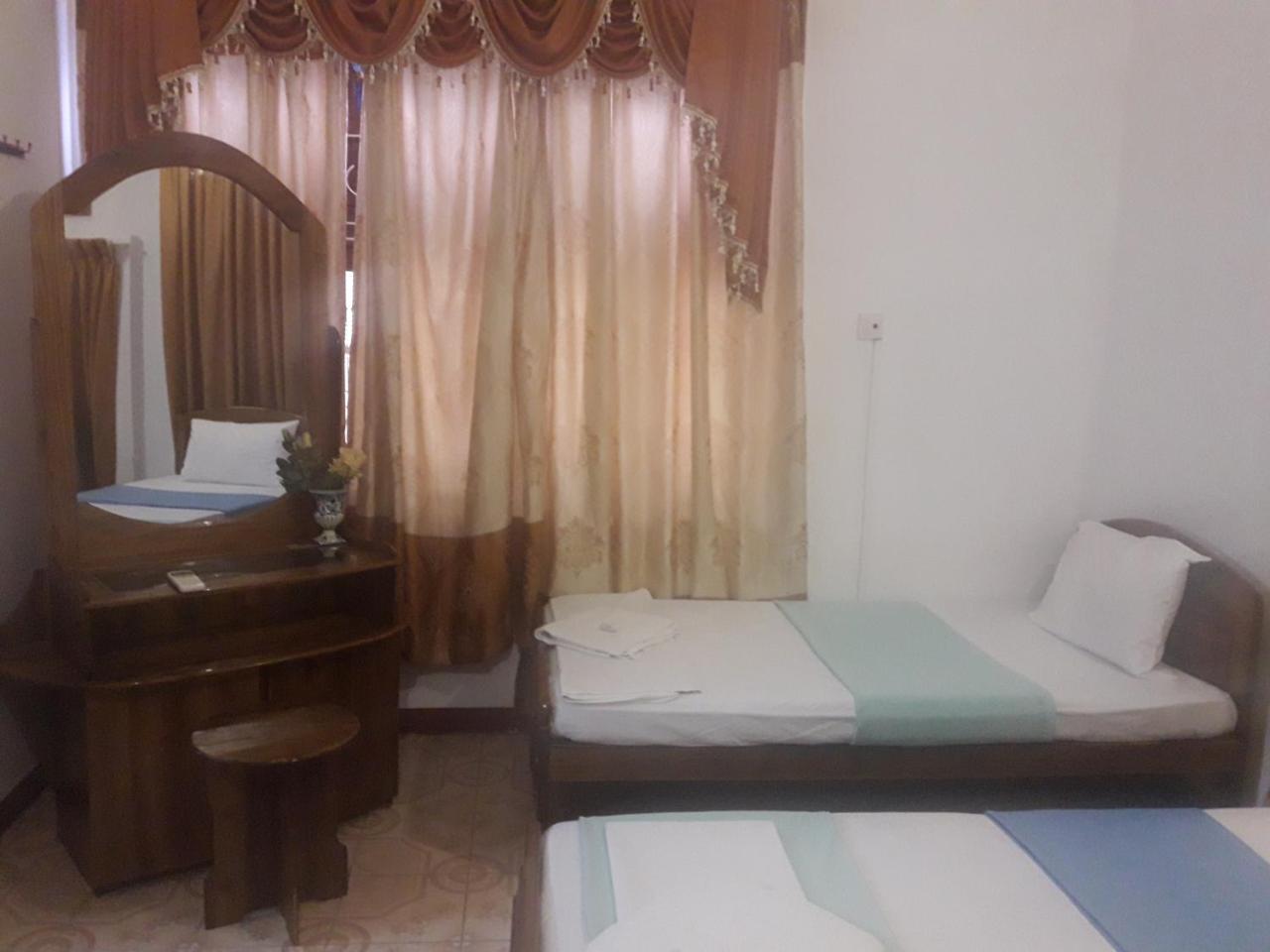 Hotel Blue Whale Jaffna Exterior photo